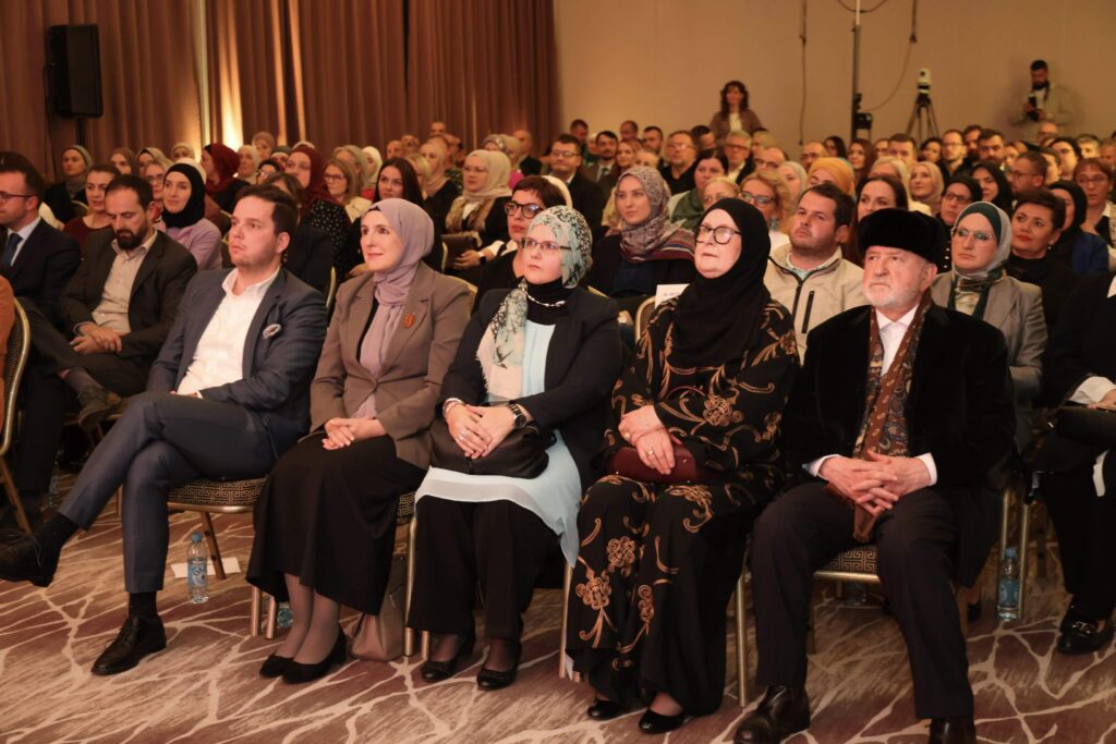 Dvadeset i pet godina Nahle: Srce pčele i snaga žene